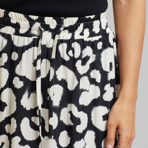Painted Leopard Black Klippan Skirt