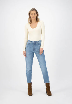 Open image in slideshow, Mams stretch tapered jeans
