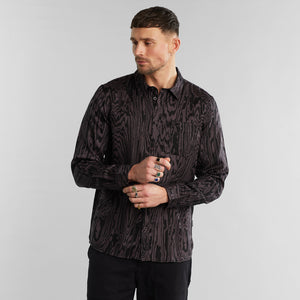 Open image in slideshow, Varberg Wood Cut Charcoal Shirt
